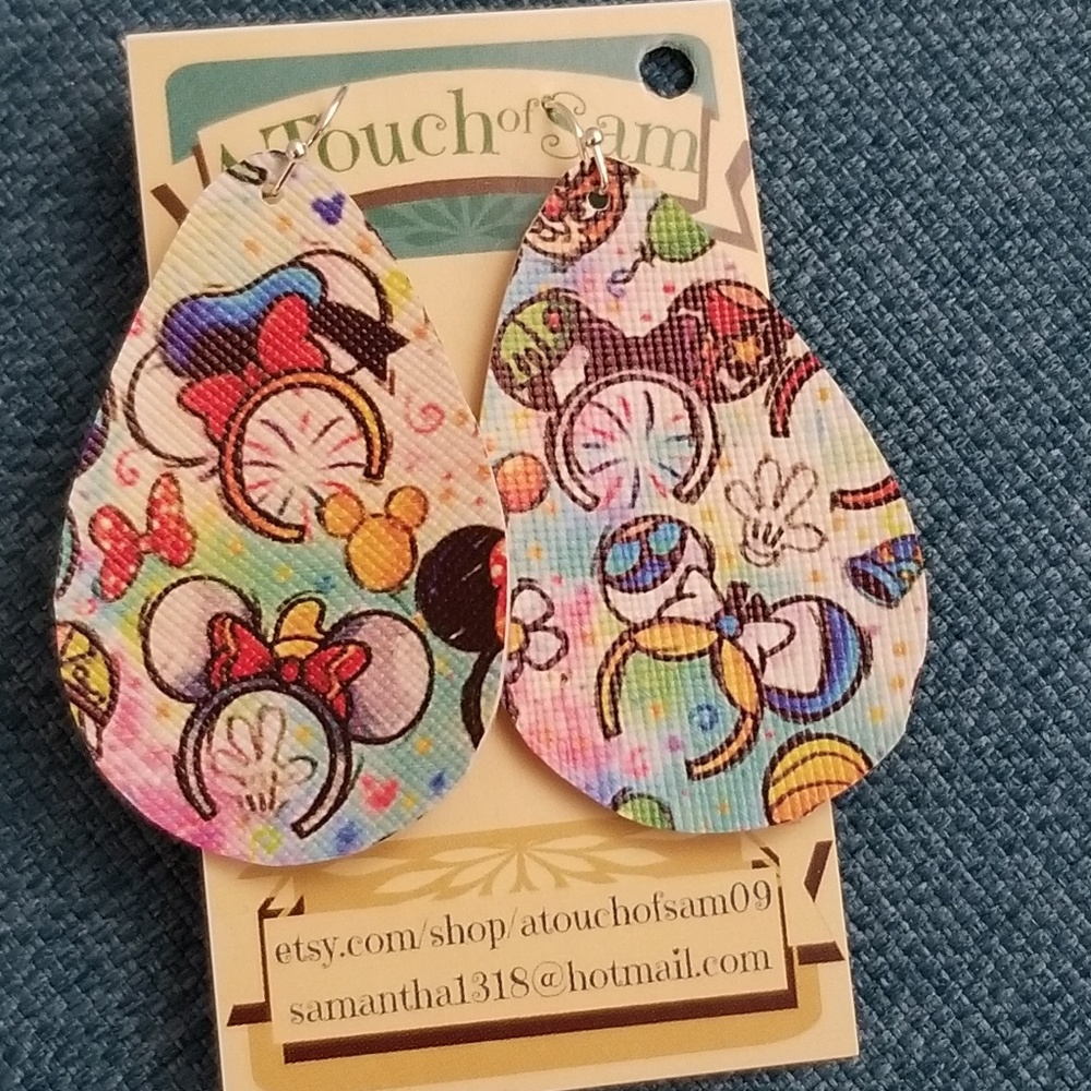 Printed faux leather earrings!!! - Picture 6 of 7